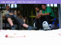 Posted image has been reduced in size. Size of original image (142290 KB) is 640 x 480 pixels. Click image to view full size and better quality!