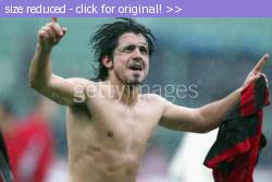 Posted image has been reduced in size. Size of original image (28101 KB) is 594 x 396 pixels. Click image to view full size and better quality!